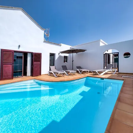 Feriehus Rosa-private Pool, Quiet Area