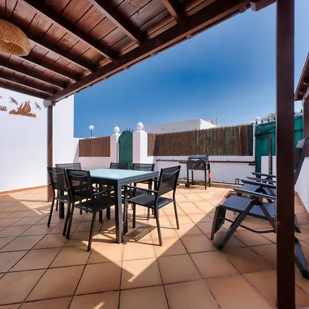 Nyaraló Rosa-private Pool, Quiet Area Arrecife